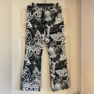 St. John by Marie Gray Black and White Butterfly flare pants Cropped Pants Sz 6